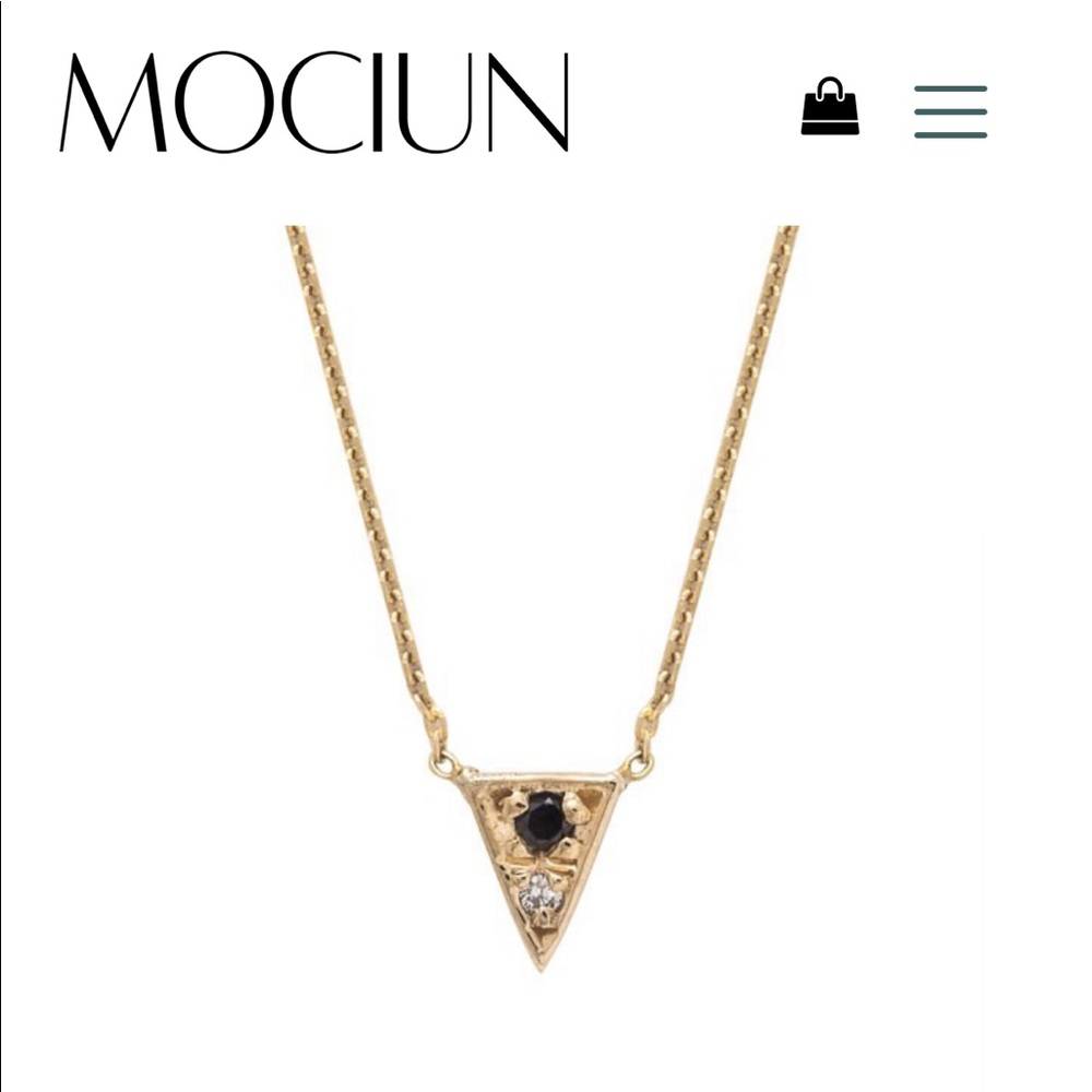 MOCIUN Triangle Necklace Black and White